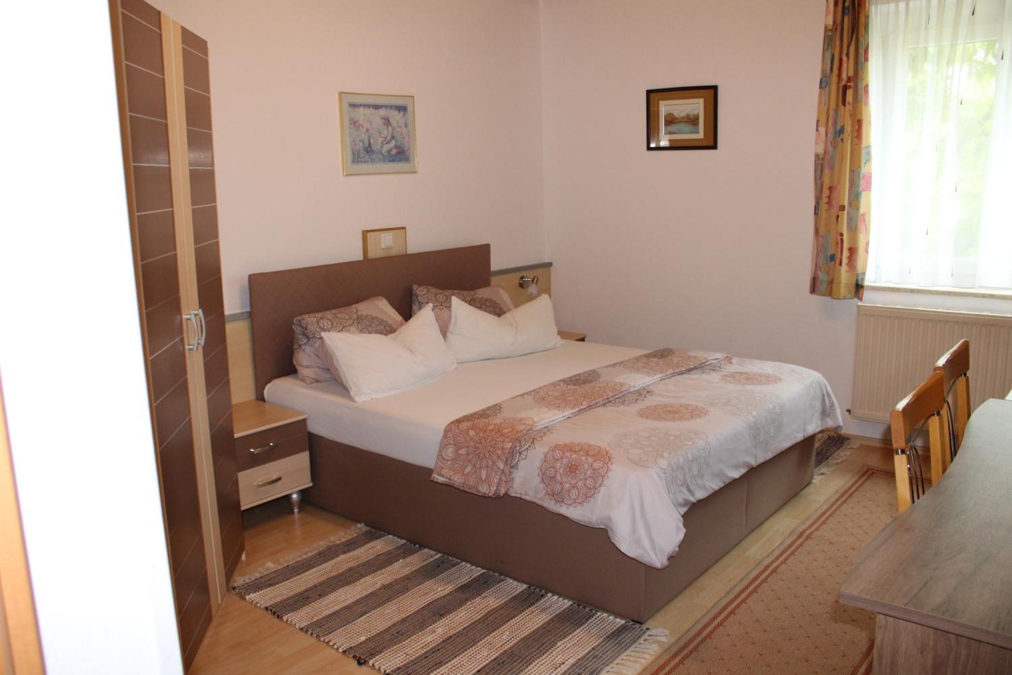 Ferienwohnung Und Gaestezimmer Gaspar Halbenrain Buitenkant foto